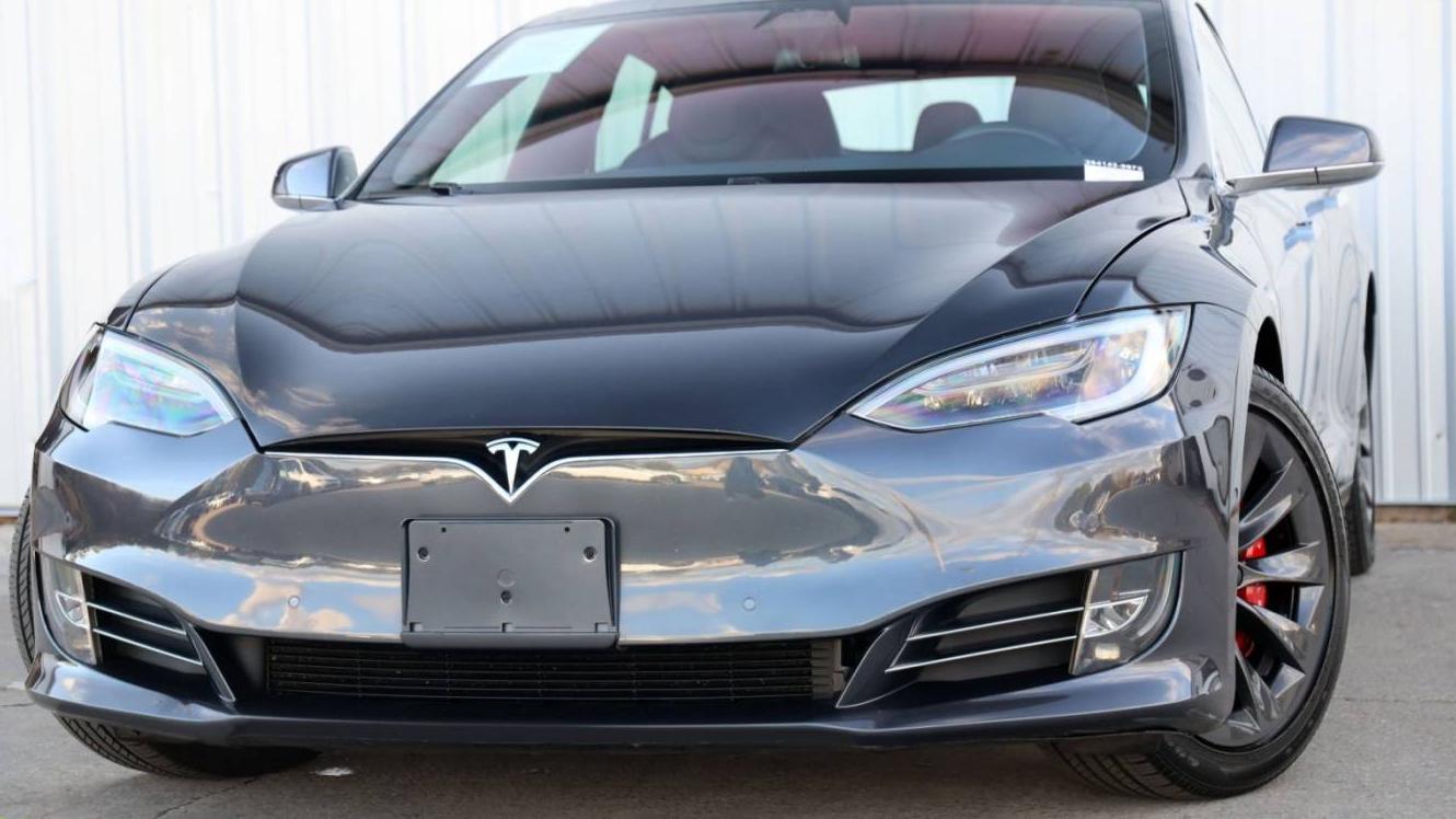 TESLA MODEL S 2018 5YJSA1E40JF284143 image